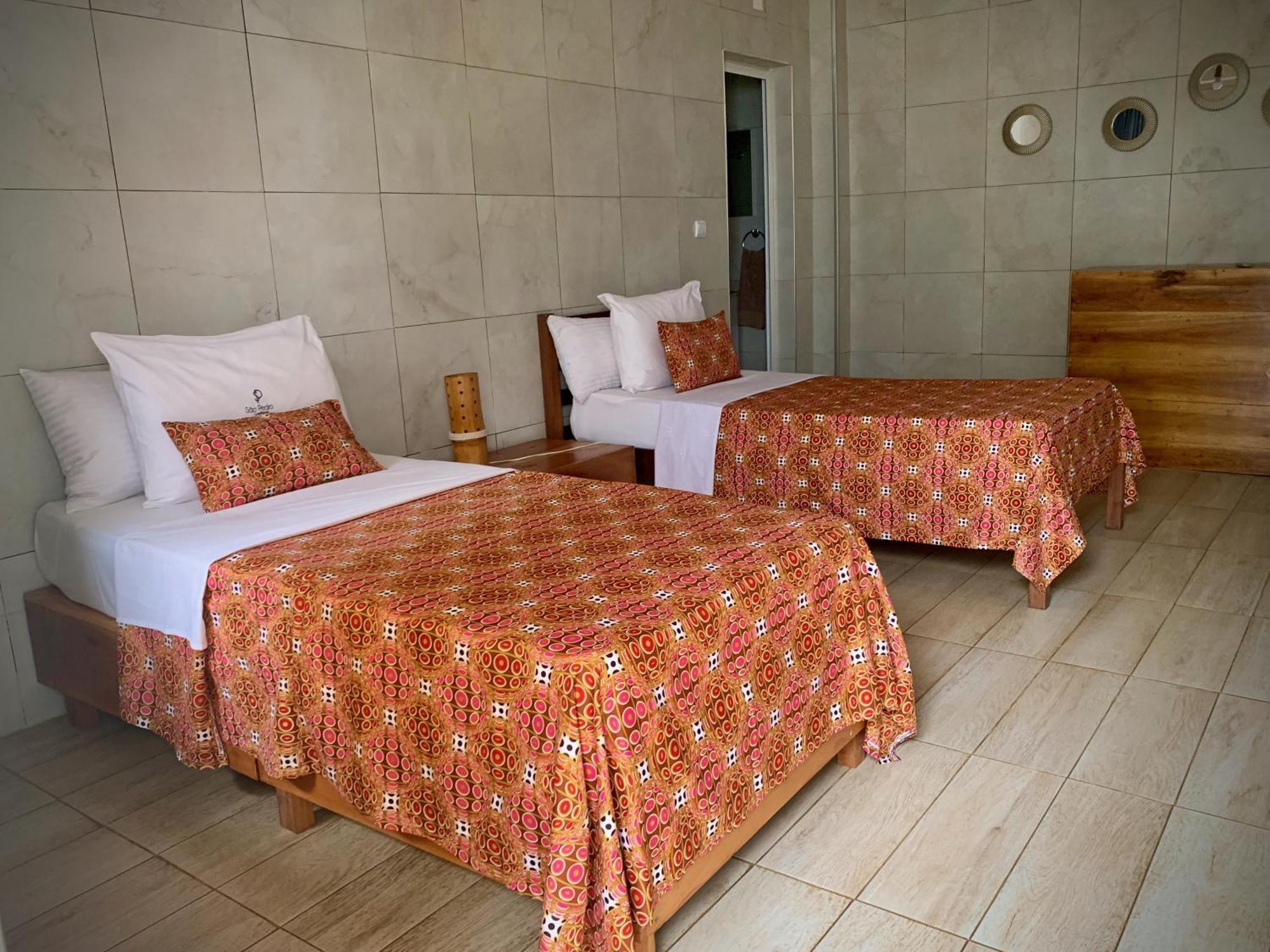 Sao Pedro Guesthouse ساو تومي المظهر الخارجي الصورة