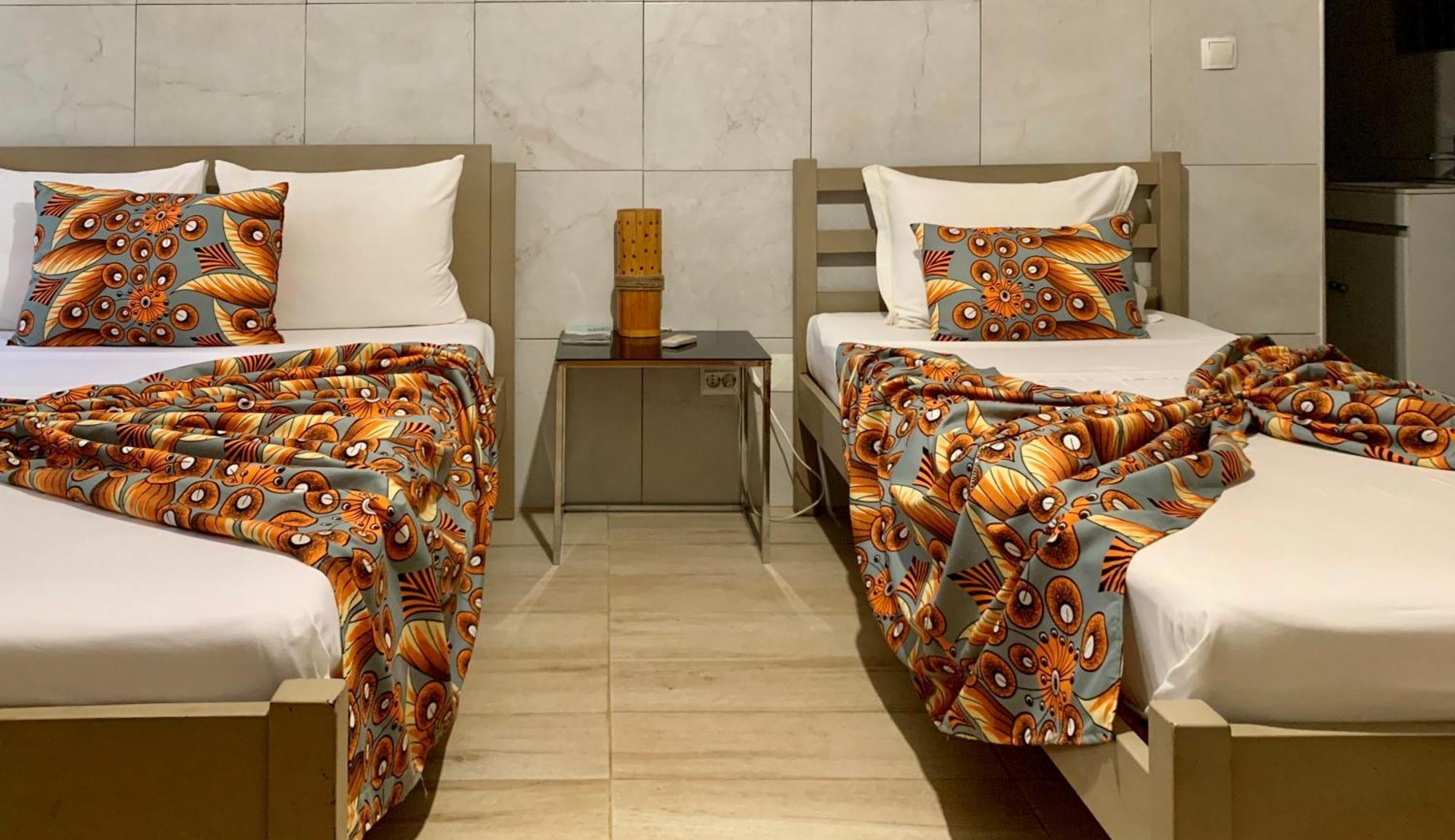 Sao Pedro Guesthouse ساو تومي الغرفة الصورة