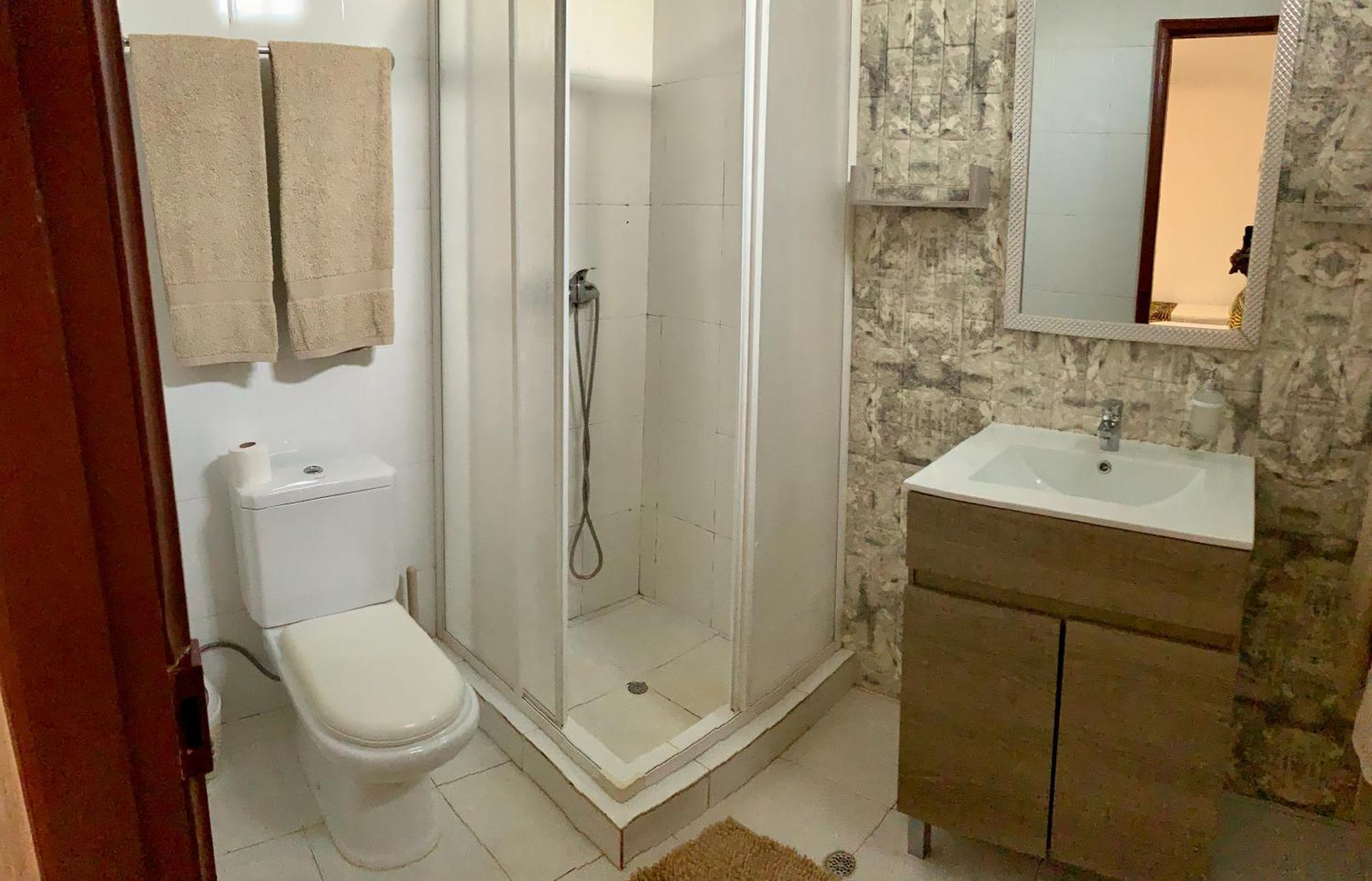 Sao Pedro Guesthouse ساو تومي الغرفة الصورة
